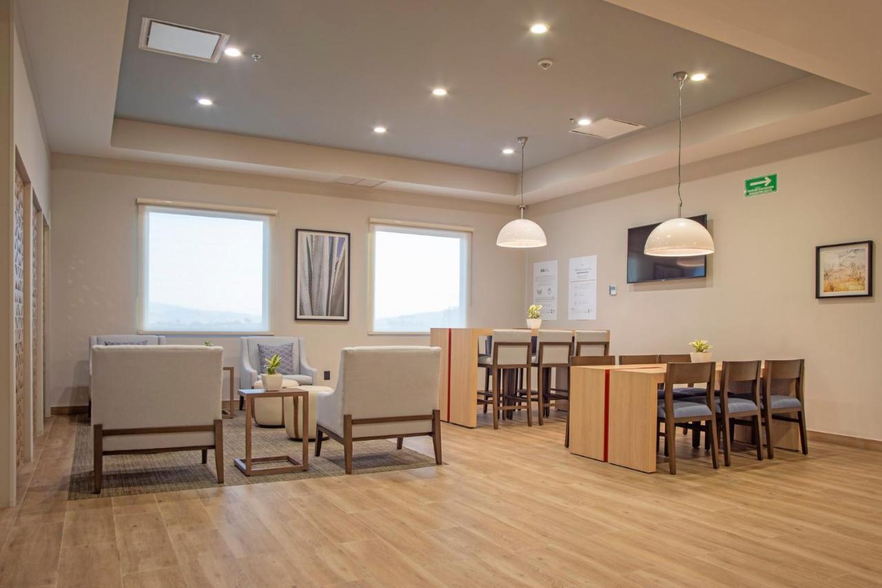 Candlewood Suites - Guadalajara Galerias By Ihg ซาโปปัน ภายนอก รูปภาพ